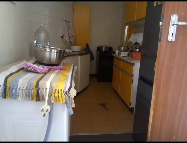 1 BEDROOM APARTMENT FOR SALE IN VANDERBIJLPARK CE 2..